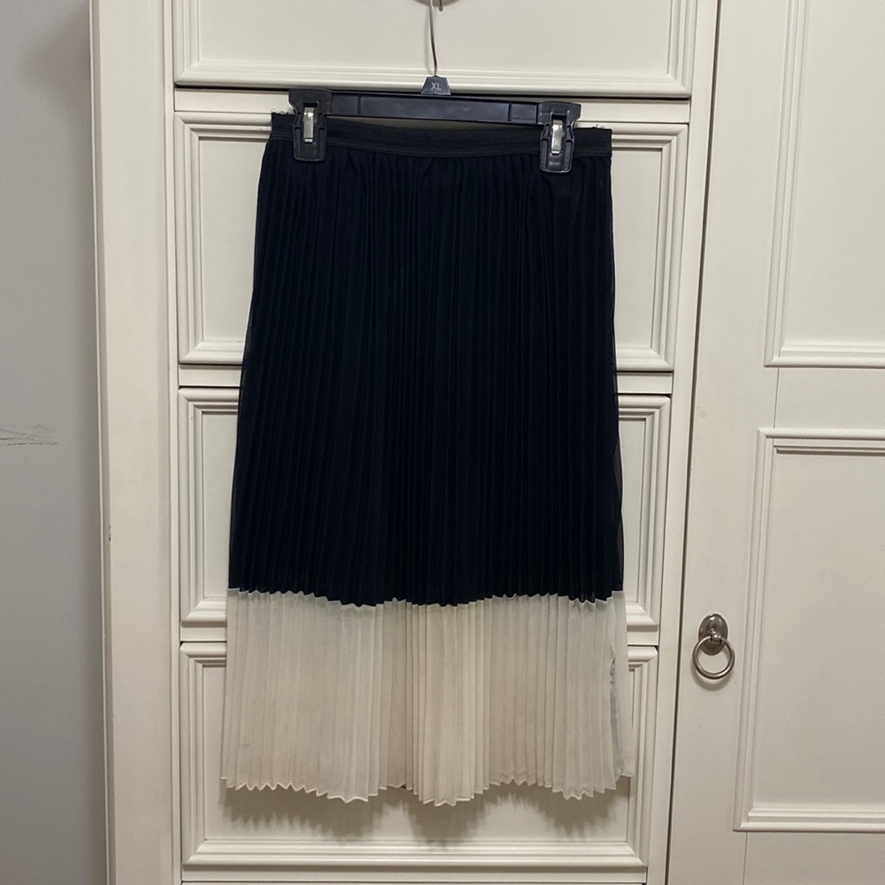 Charlotte Russe Black & White Skirt
